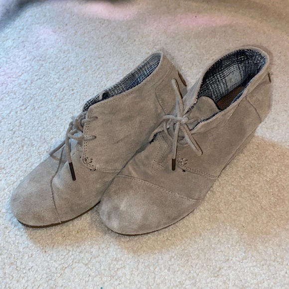 Toms Shoes - 2/$11!! Toms Suede Wedge Booties Size 8.5 - Taupe